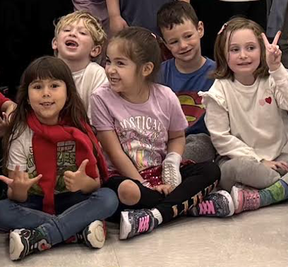 Kindergarteners Raise 5 for Children’s Medical Fund Through Smile Bracelets Initiative